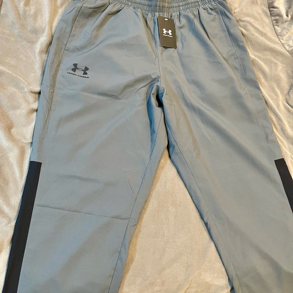Under Armour Steel Gray warm up pants
